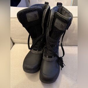 The North Face Shellista V Mid waterproof insulated boot